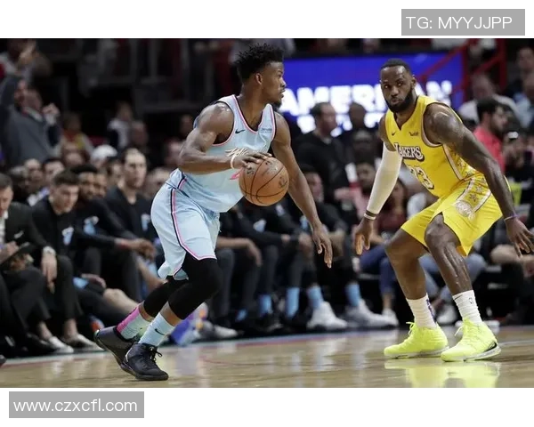 热火与湖人第二场精彩回放全景分析与赛后点评 热火与湖人第二场精彩回放全景分析与赛后点评